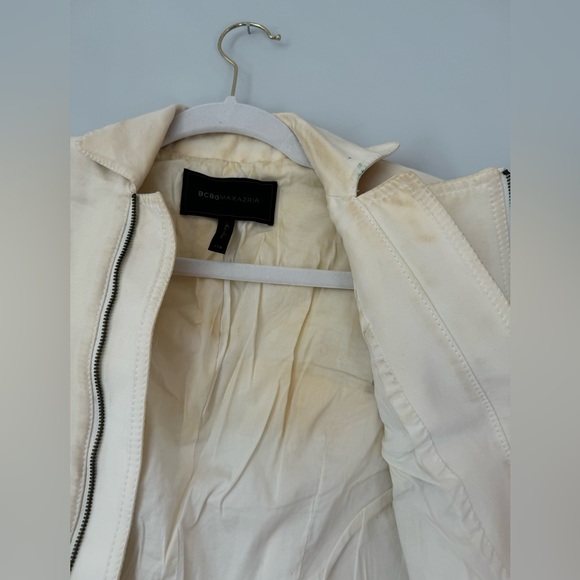 BCBG tan sleeve crop jacket - Picture 3 of 5